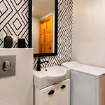 Great Location Amazing Flat Varsó